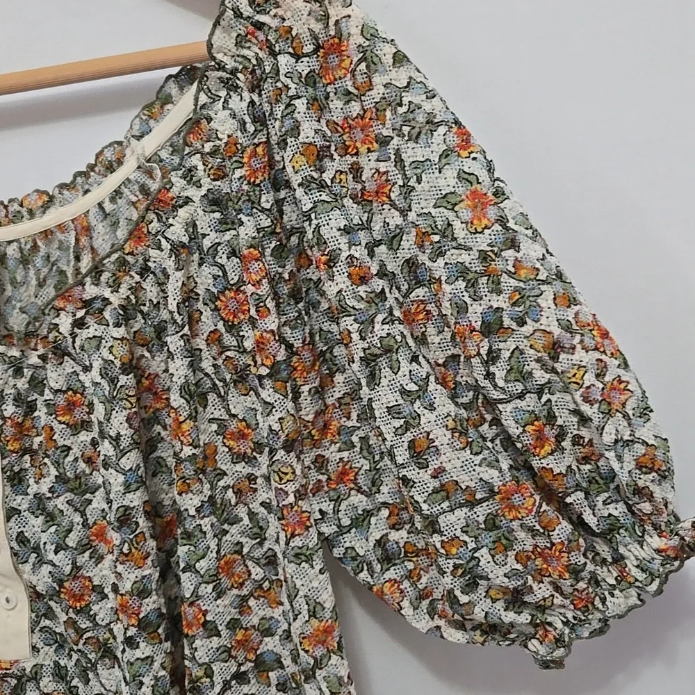 Free People Astra Peasant Swing Top Size S Daisy Floral Open Knit Puff Henley - Picture 6 of 13